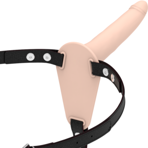 Arnés con Pene Realista FETISH SUBMISSIVE 15 cm — Tono Piel